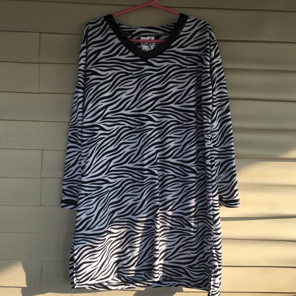 Woman’s soft Zebra🦓 night shirt